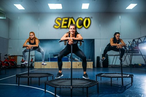 Kolik kalorií spálíte skákáním na trampolíně?